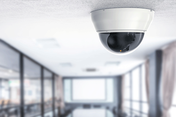 Installation de caméra de surveillance IP entreprise